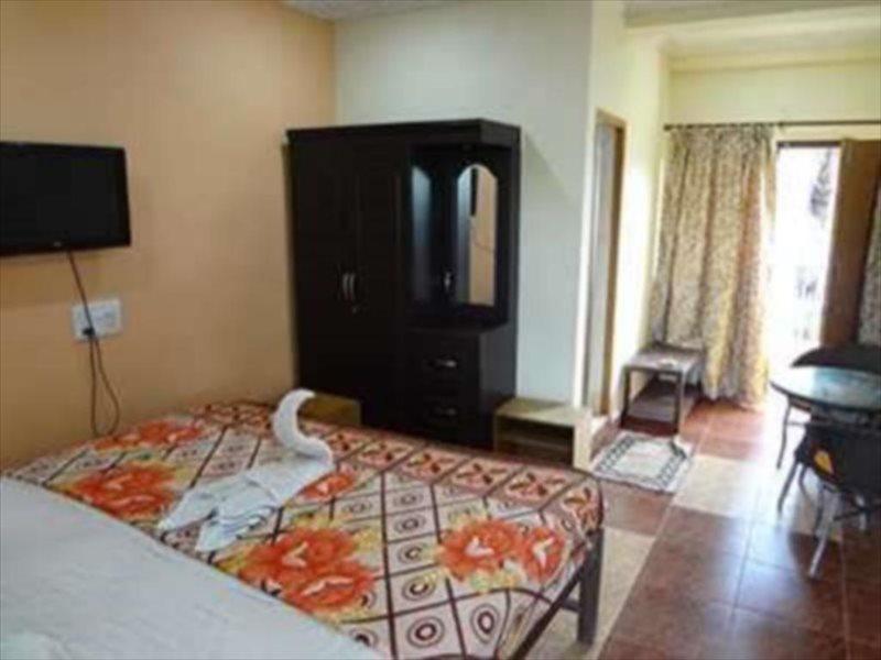 Ancora Beach Resort Baga Kültér fotó